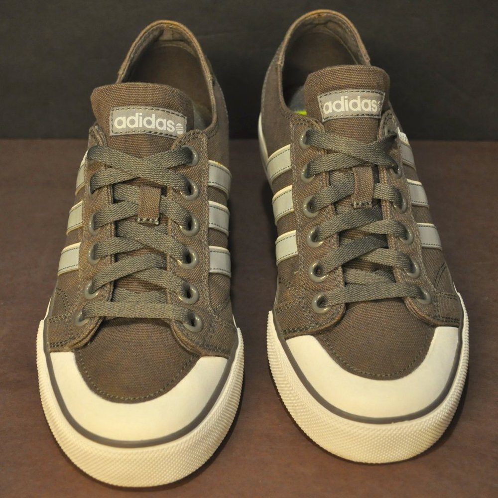 Like New Adidas Nizza-like grey NEO M8/W10